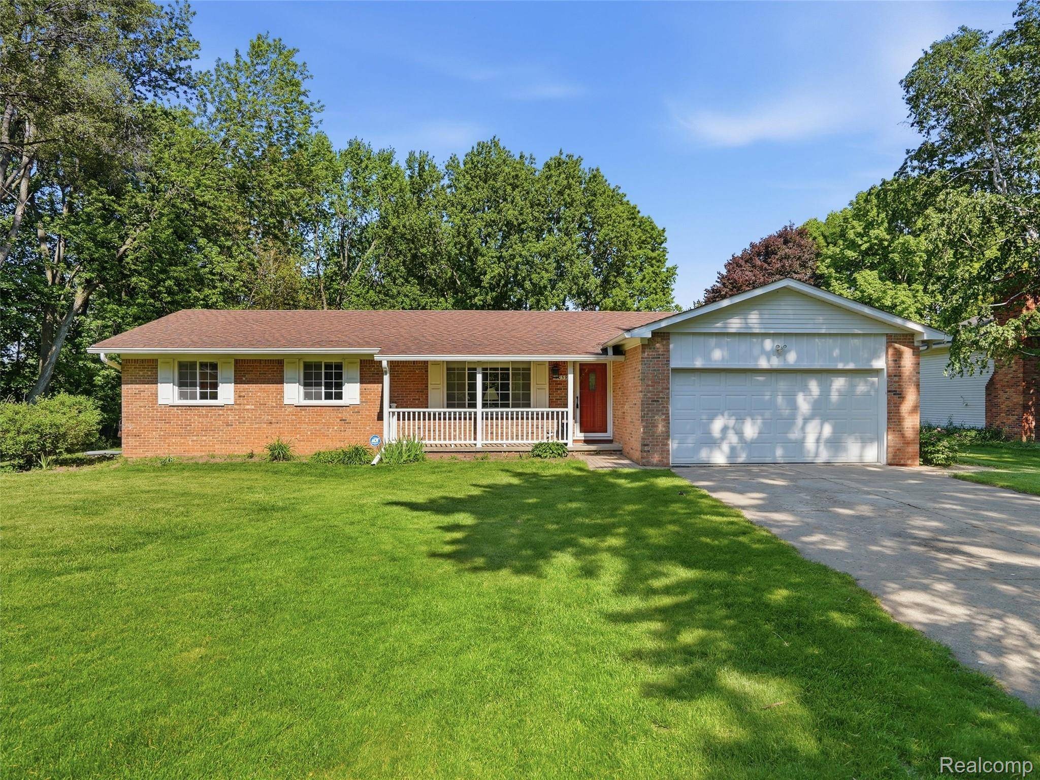 5059 Kidder RD, Almont Village, MI 48003