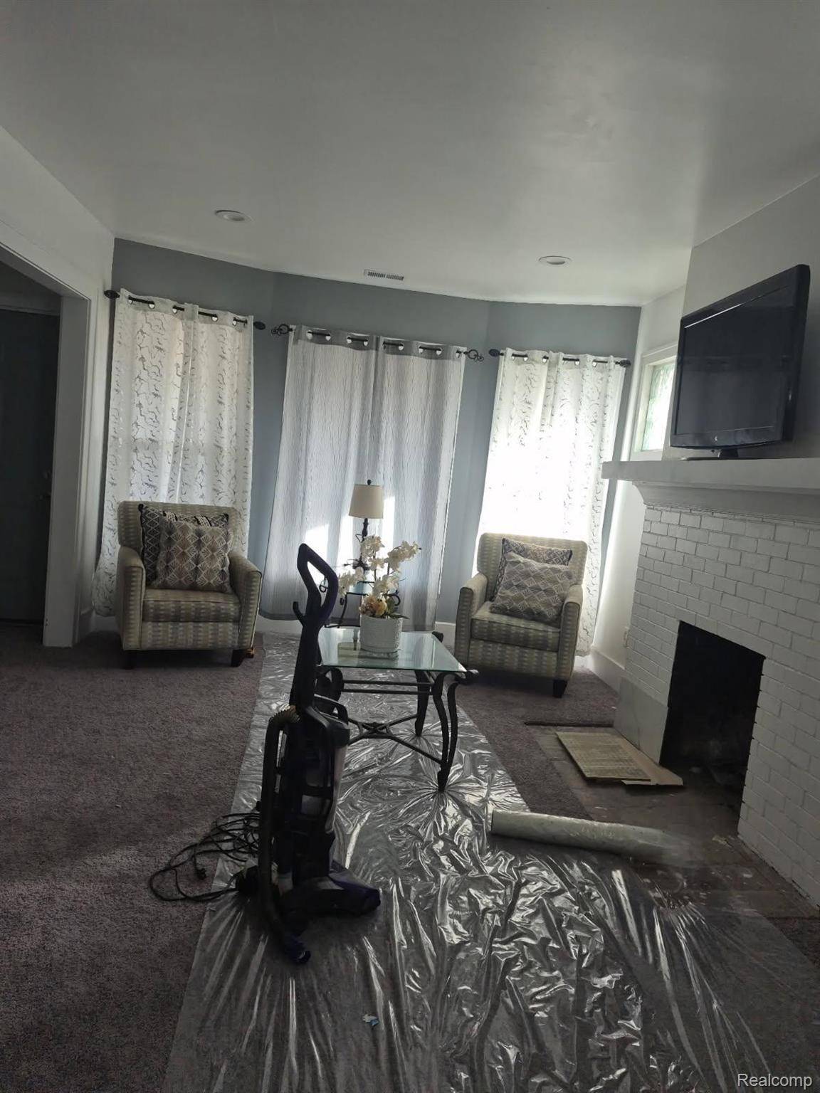 1561 W Grand BLVD, Detroit, MI 48208