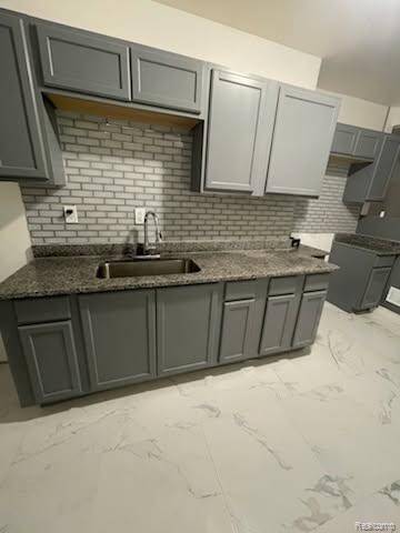 1561 W Grand BLVD, Detroit, MI 48208