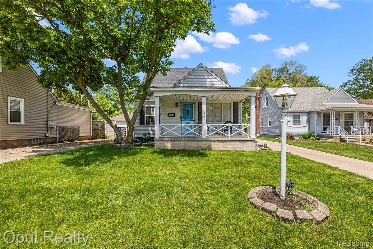 23034 Madison ST, Dearborn, MI 48124