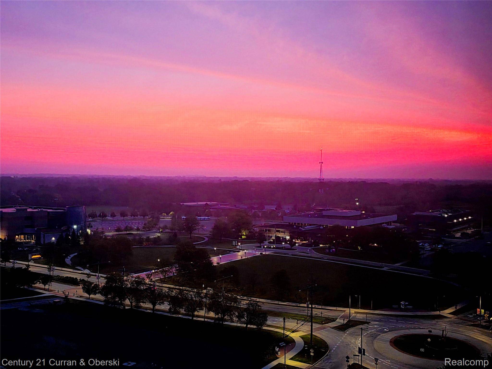 5000 Town CTR #1606, Southfield, MI 48075