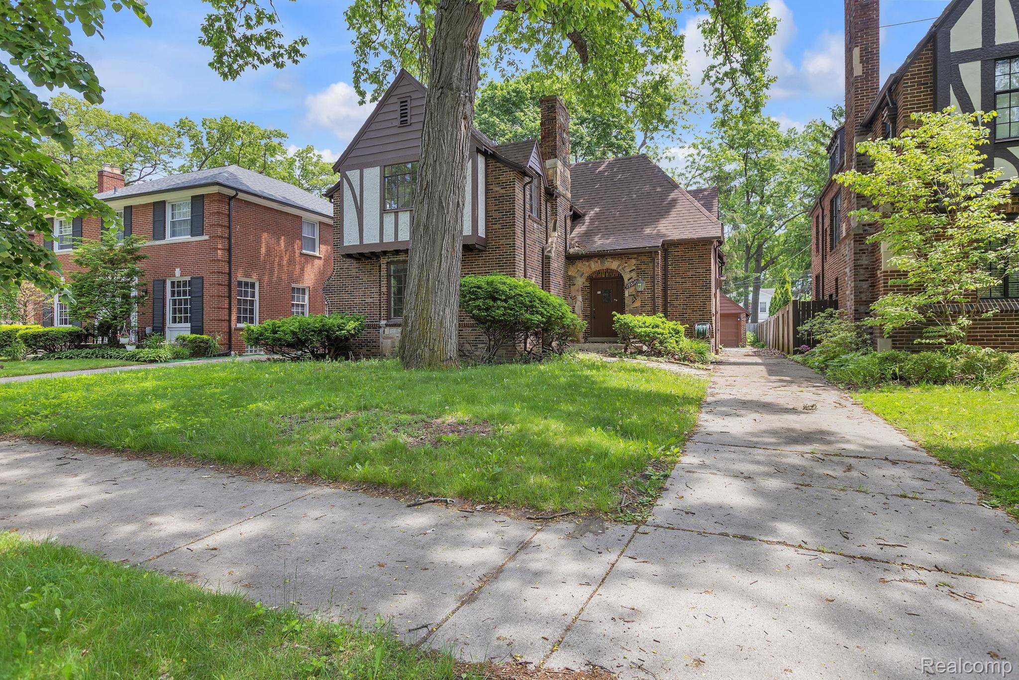 19510 Stratford RD, Detroit, MI 48221