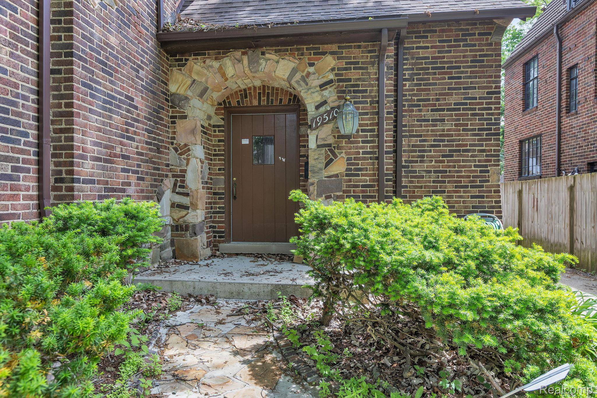 19510 Stratford RD, Detroit, MI 48221