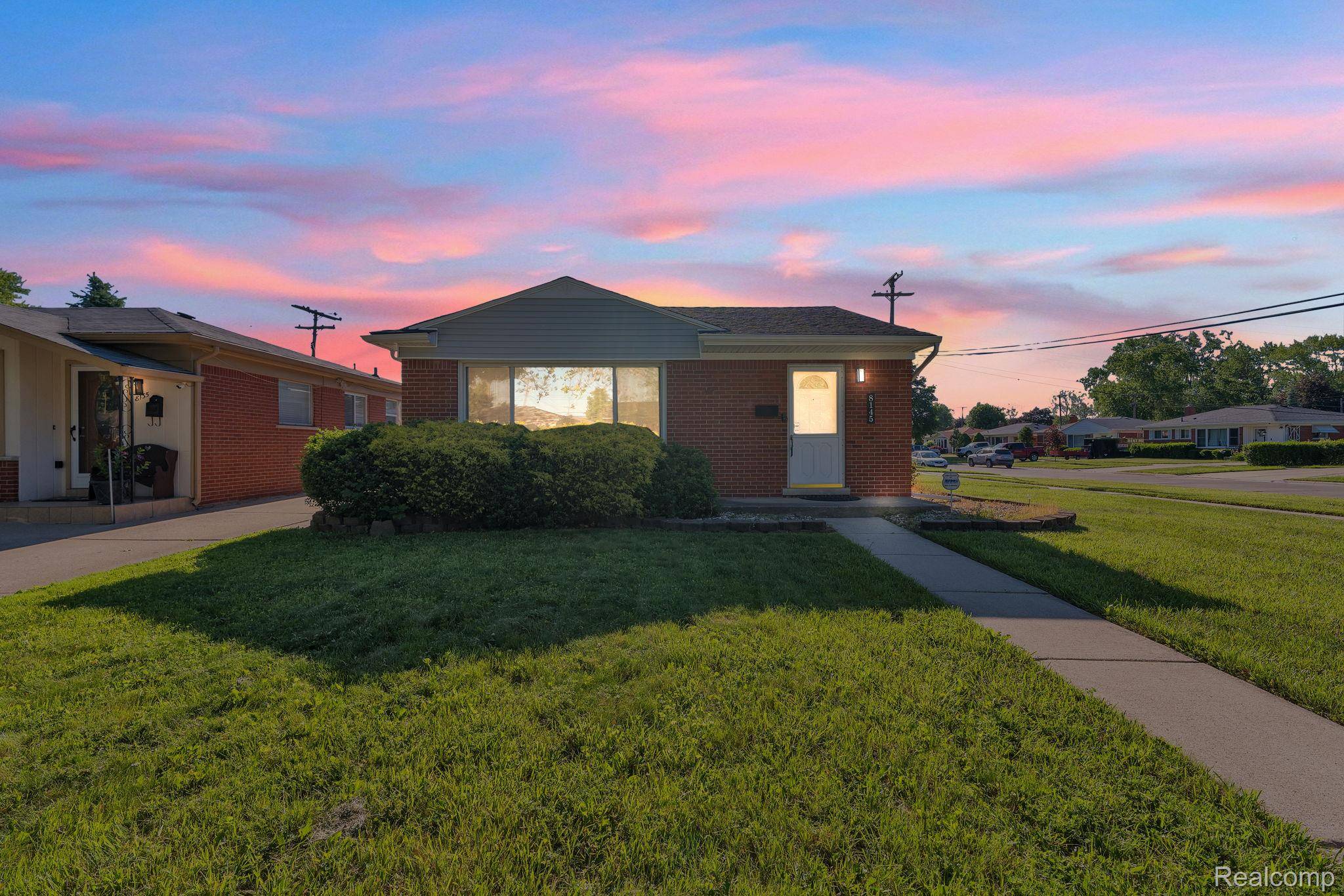 8145 Bailey ST, Taylor, MI 48180