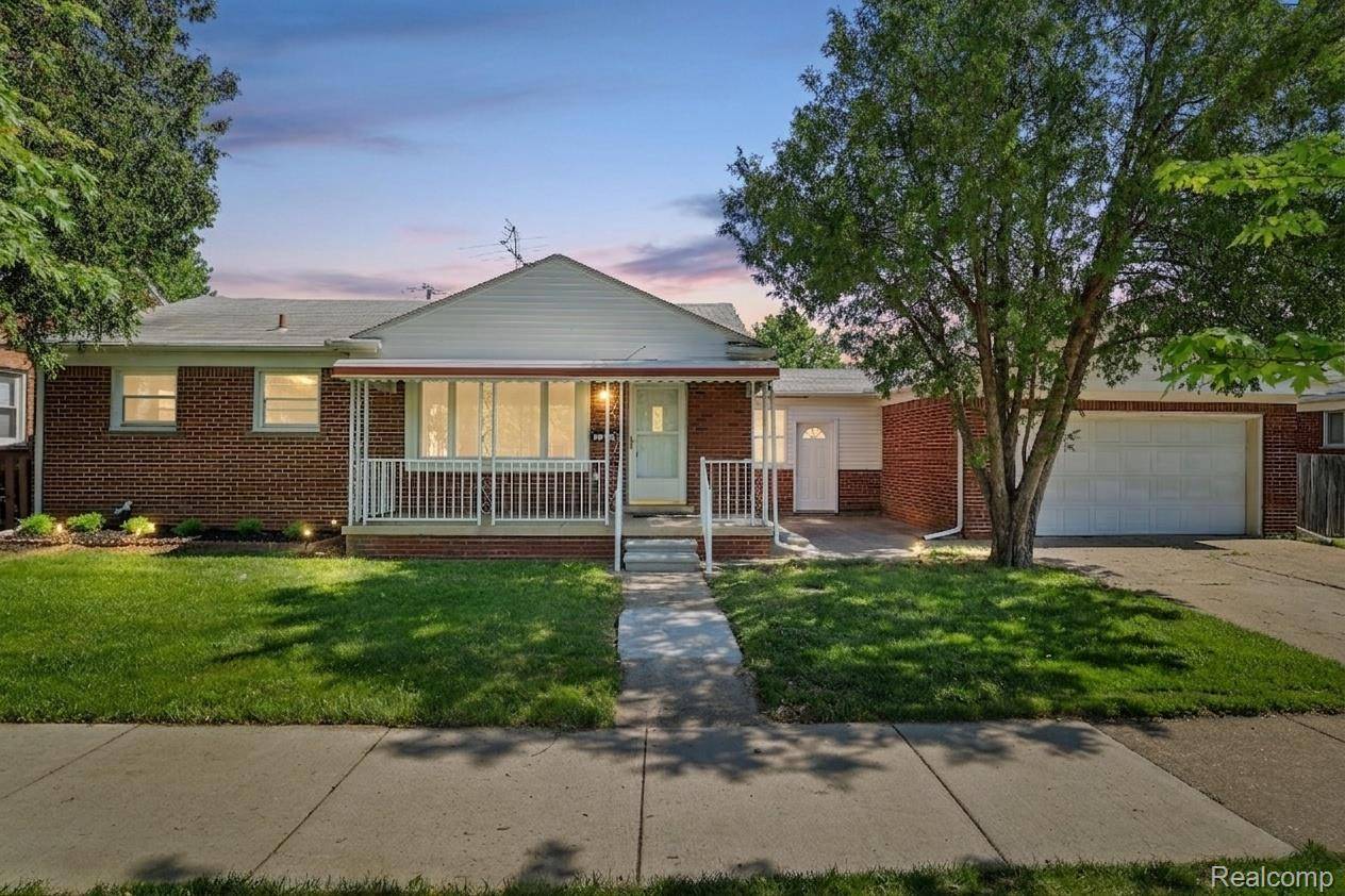 1848 Philomene BLVD, Lincoln Park, MI 48146
