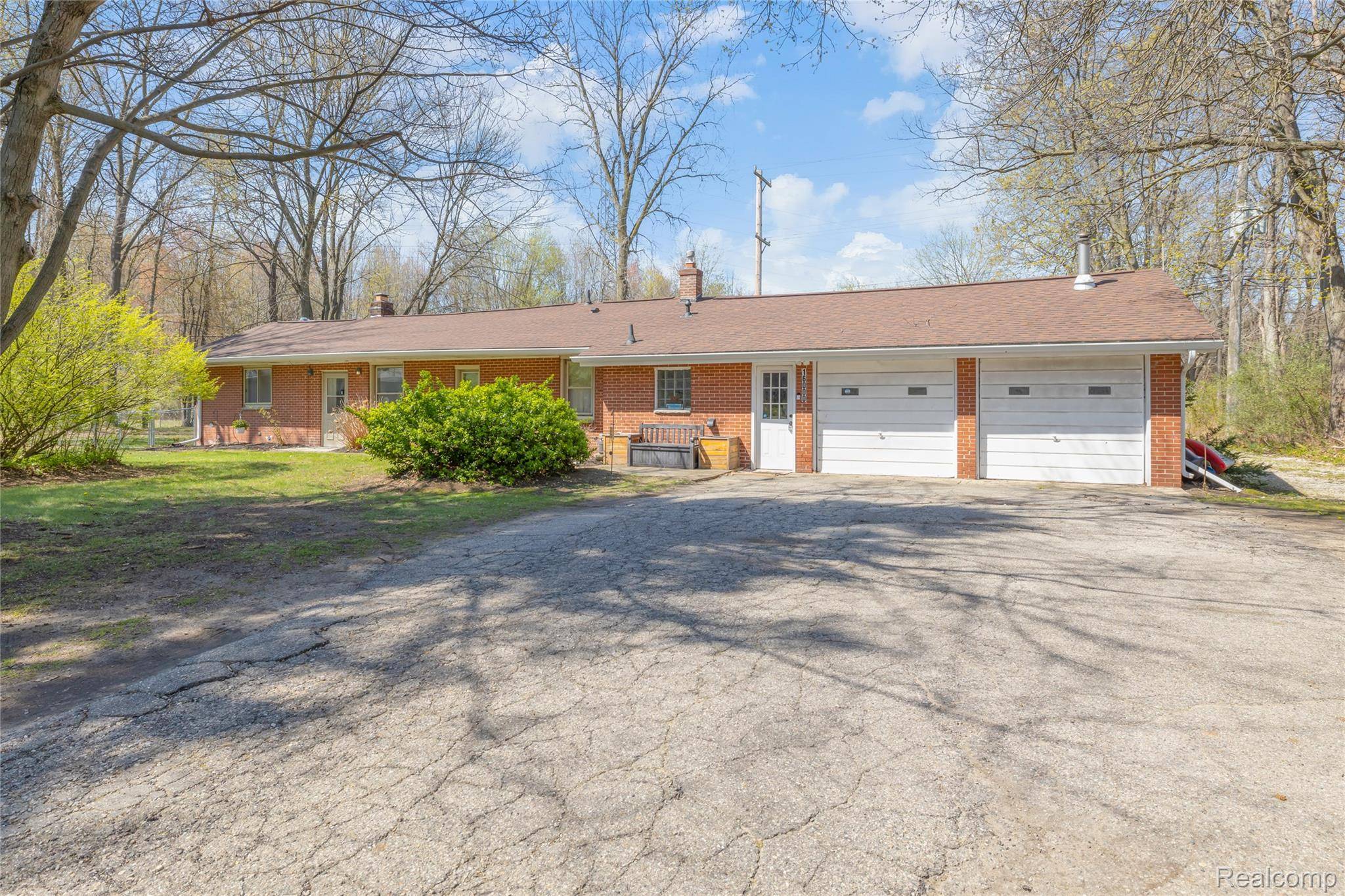 16000 S Huron River DR, Romulus, MI 48174