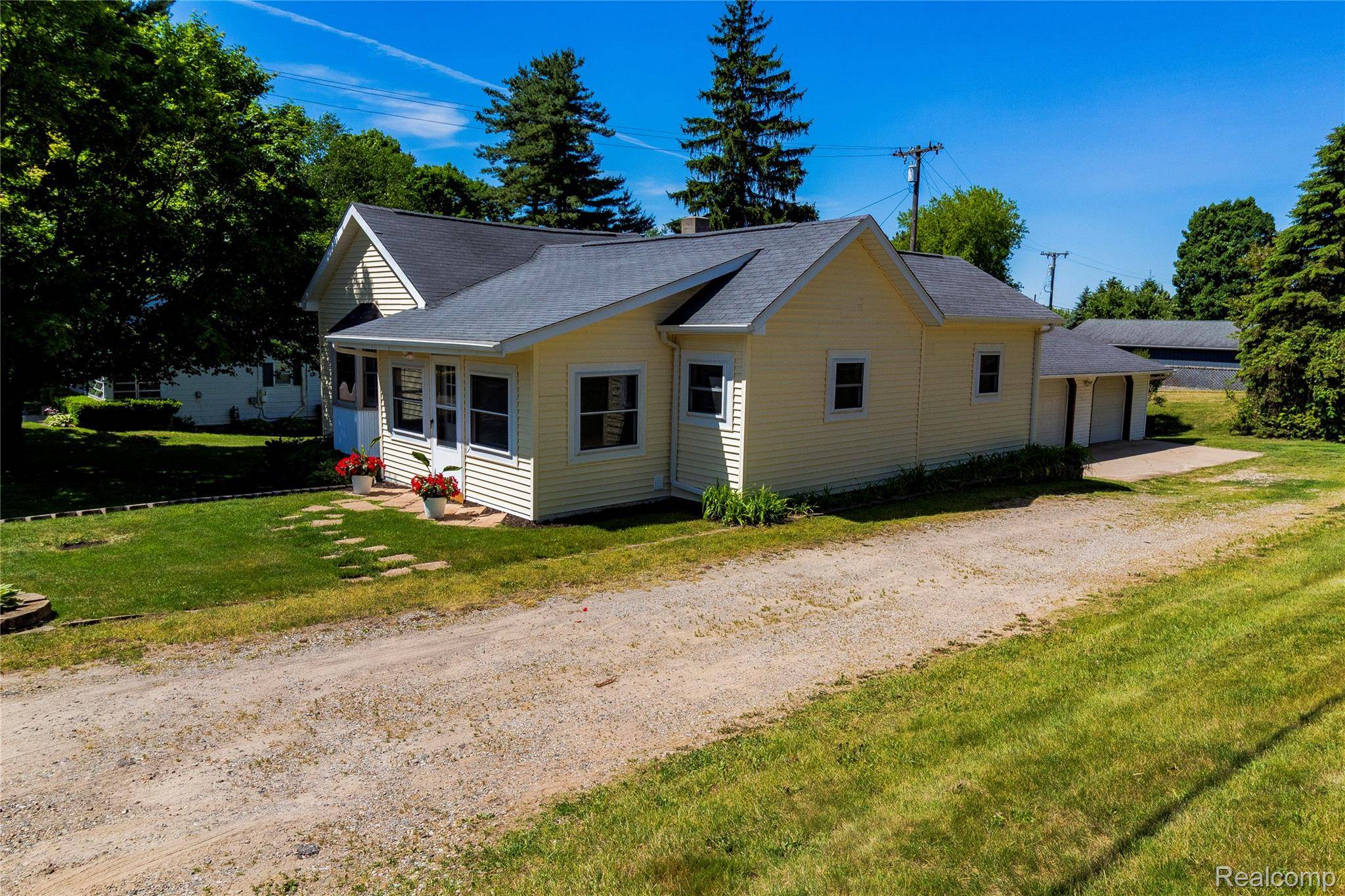 106 Washington ST, Attica Township, MI 48412