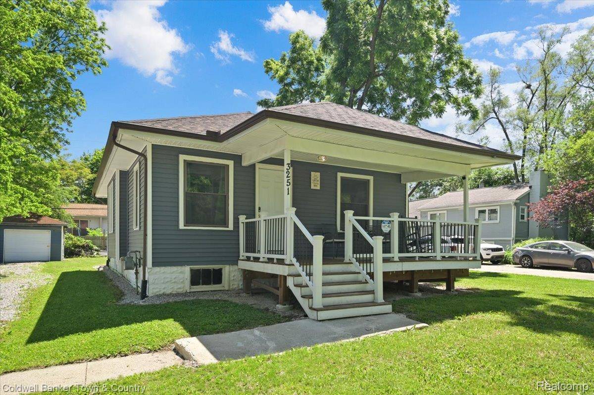 3251 Springbrook ST, Ann Arbor, MI 48108