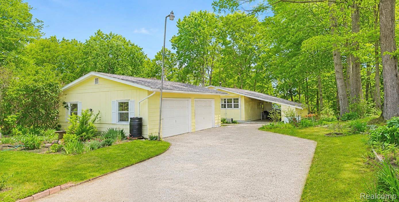 4840 N Flint RD, Edenville Township, MI 48657