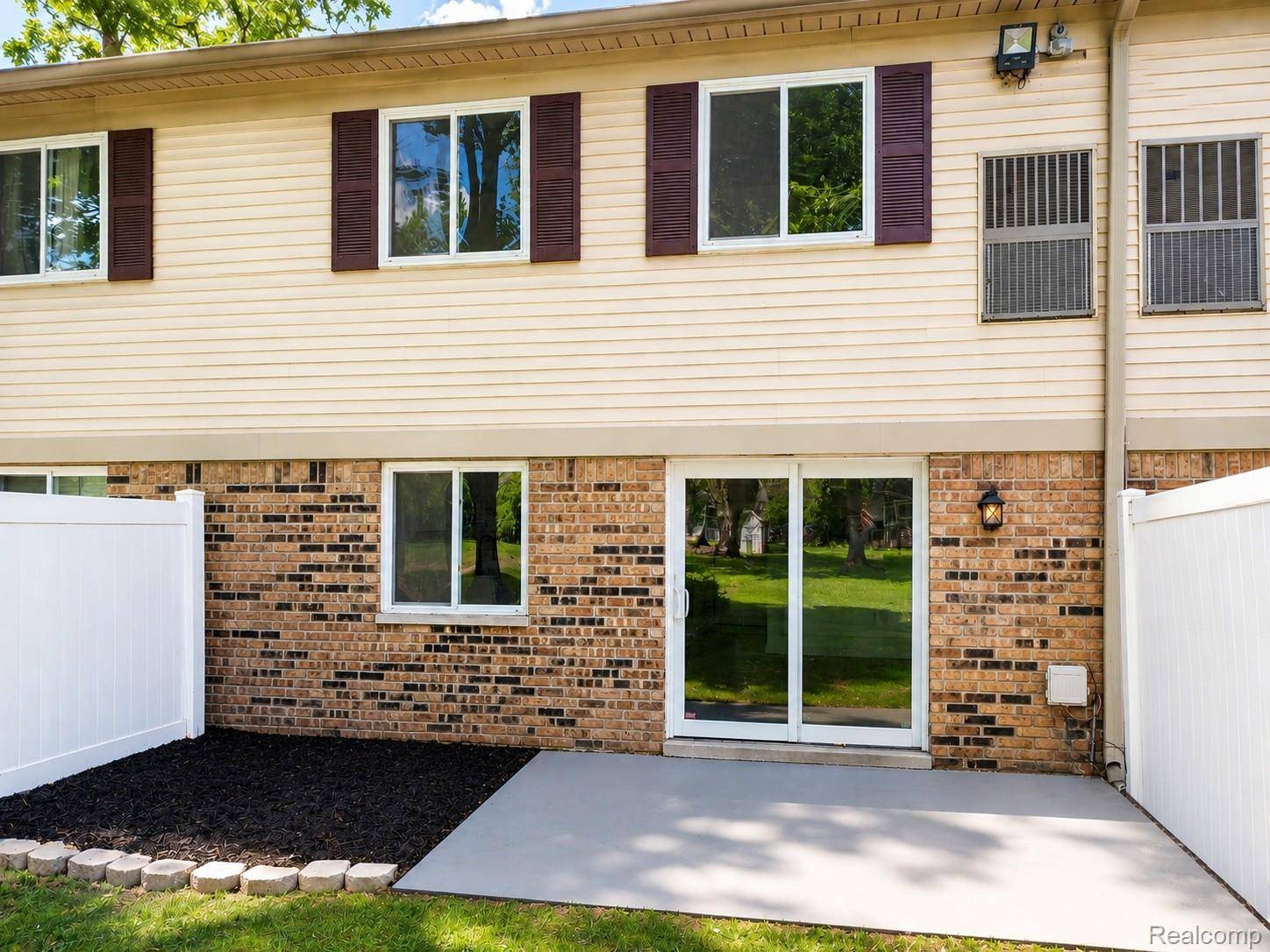 15814 Dupage BLVD, Taylor, MI 48180