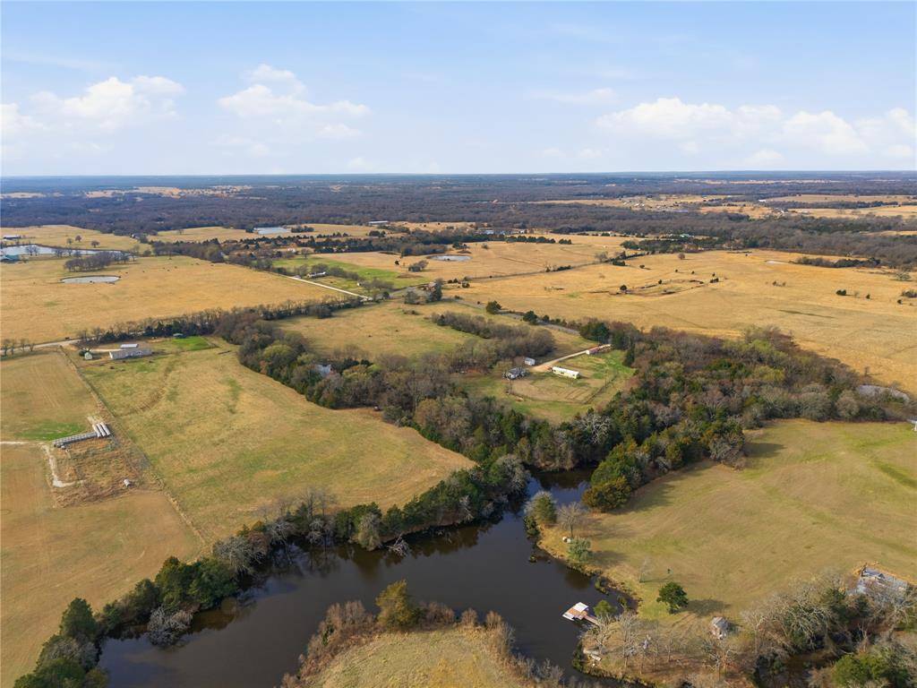 1036 Bewley Road, Whitesboro, TX 76273