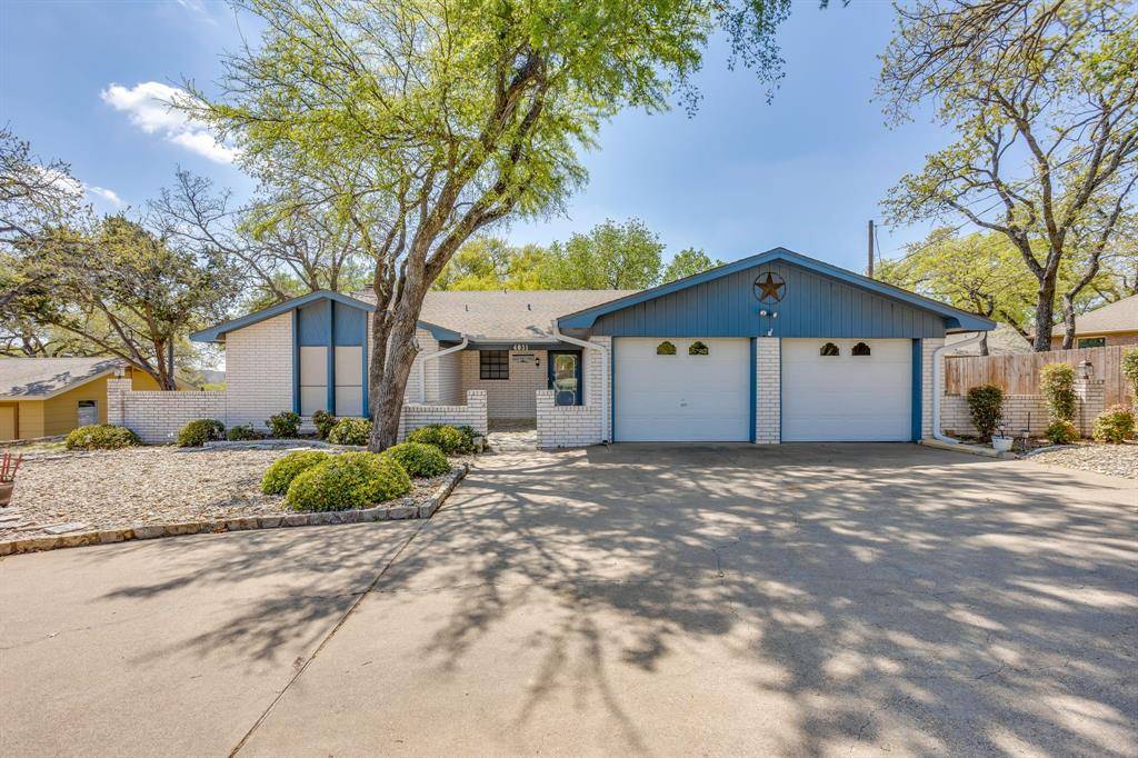 4031 Fairway Drive, Granbury, TX 76049