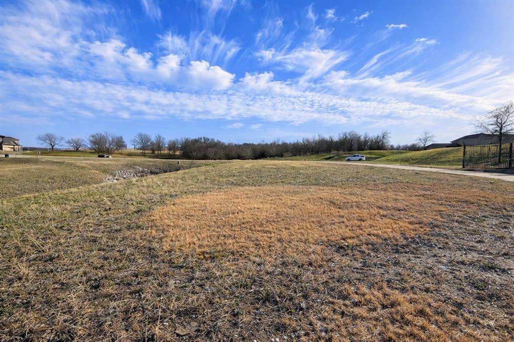 3212 Koscher Drive, Grand Prairie, TX 75104