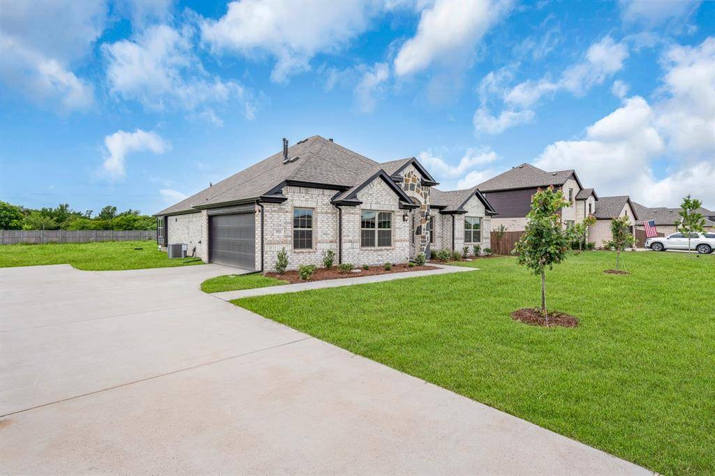 2921 Goldeneye Lane, Greenville, TX 75402