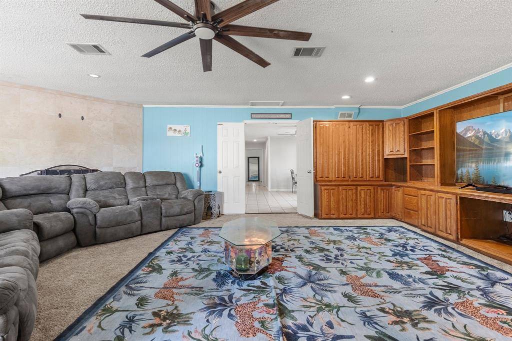 11800 Hallmark Street, Greenville, TX 75402