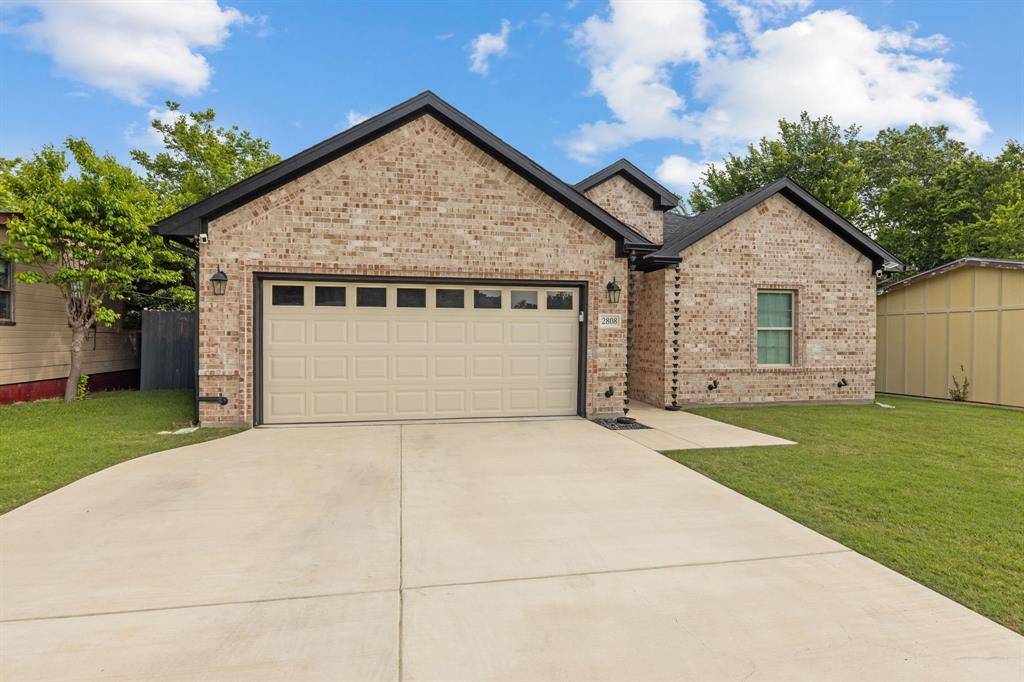 2808 Binyon, Fort Worth, TX 76133