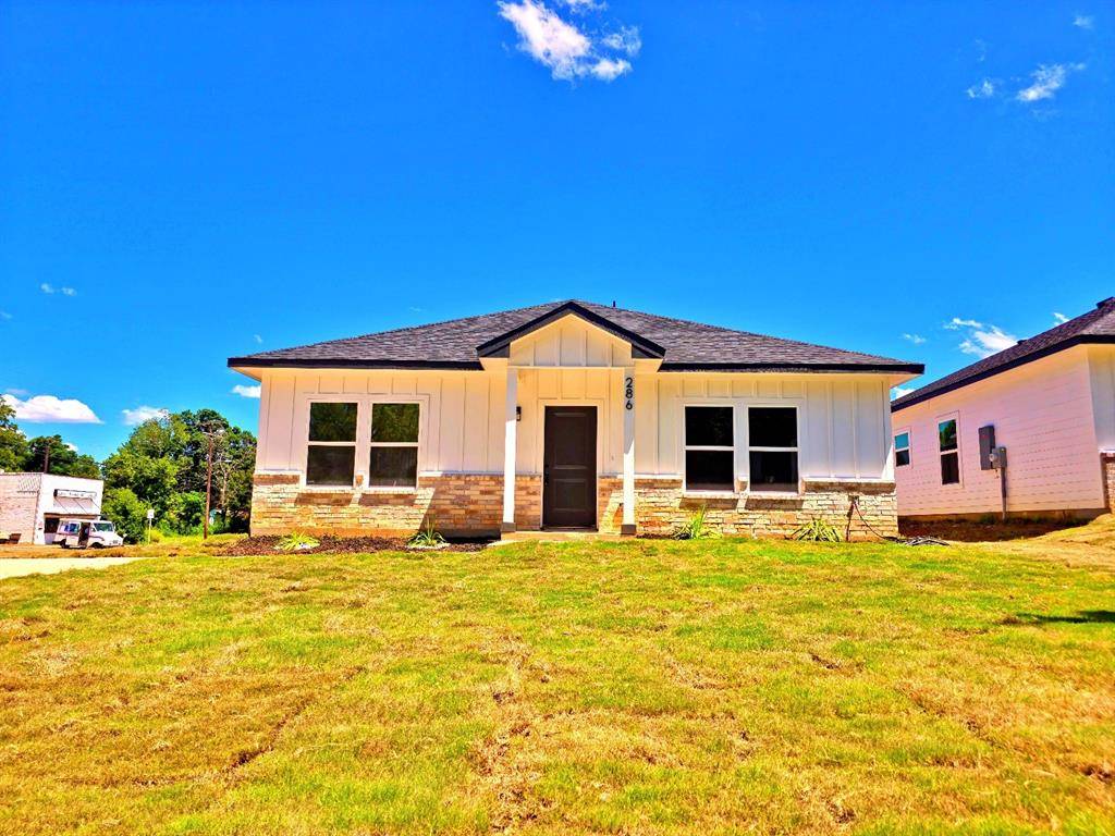 286 10th Street, Paris, TX 75460