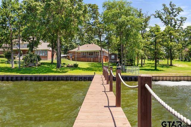3522 S Island Drive, Chandler, TX 75758