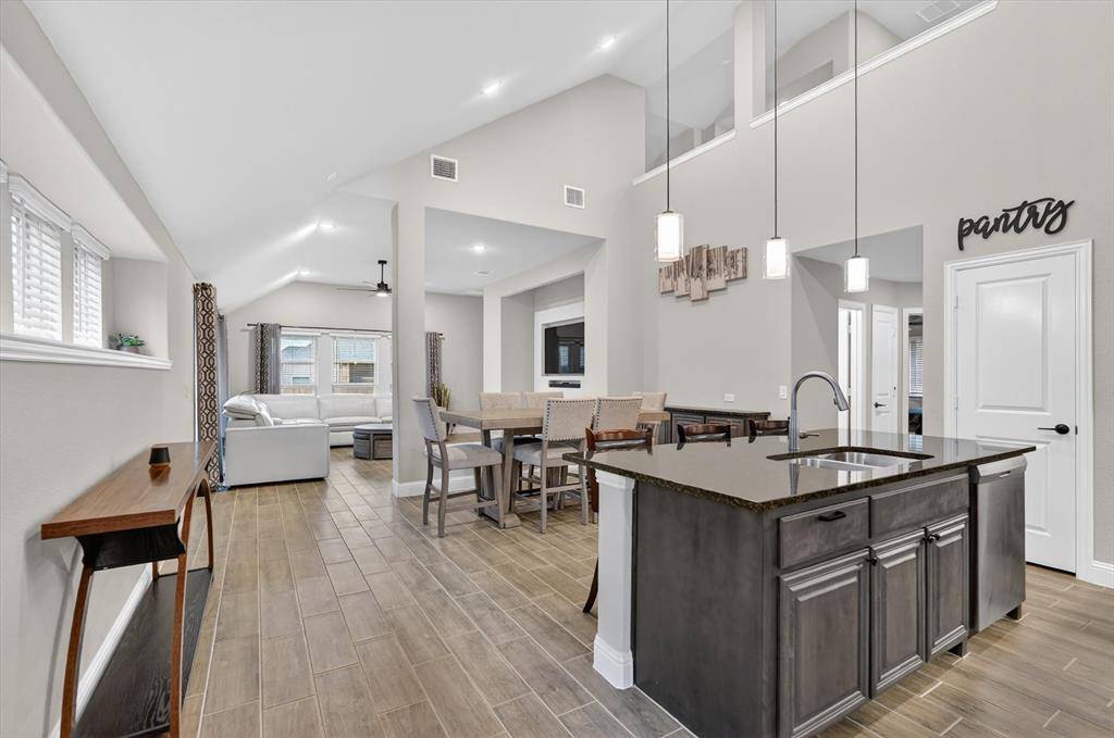 326 Atlas Cedar Drive, Glenn Heights, TX 75154