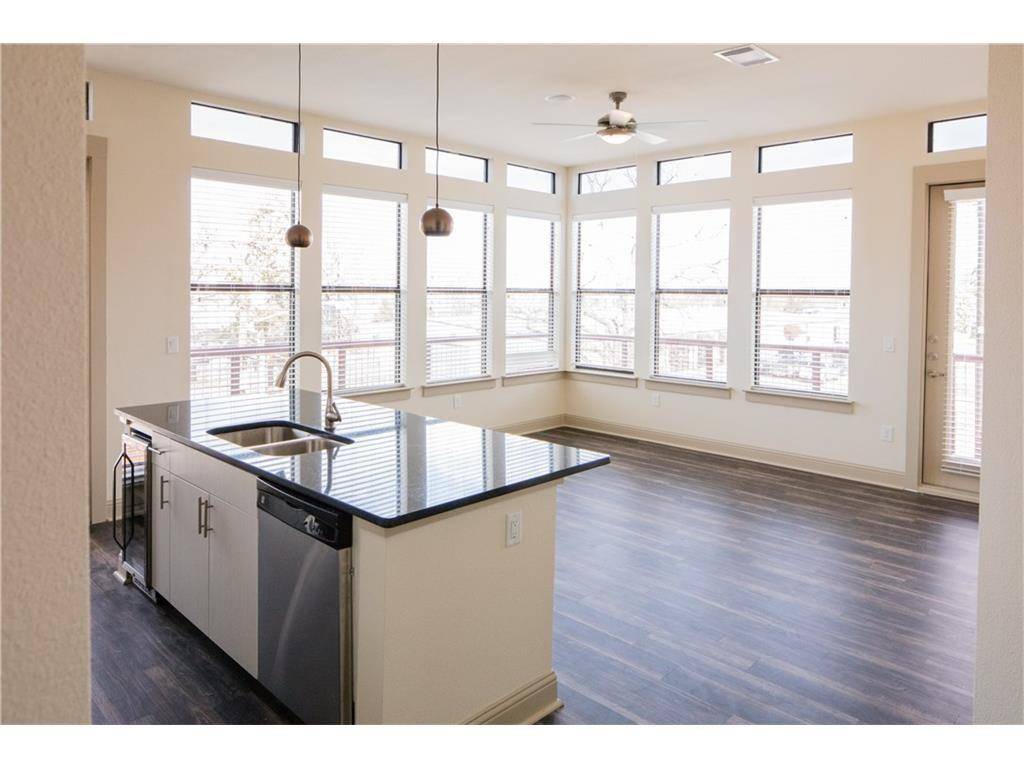 2901 W 5th Street #312, Fort Worth, TX 76107