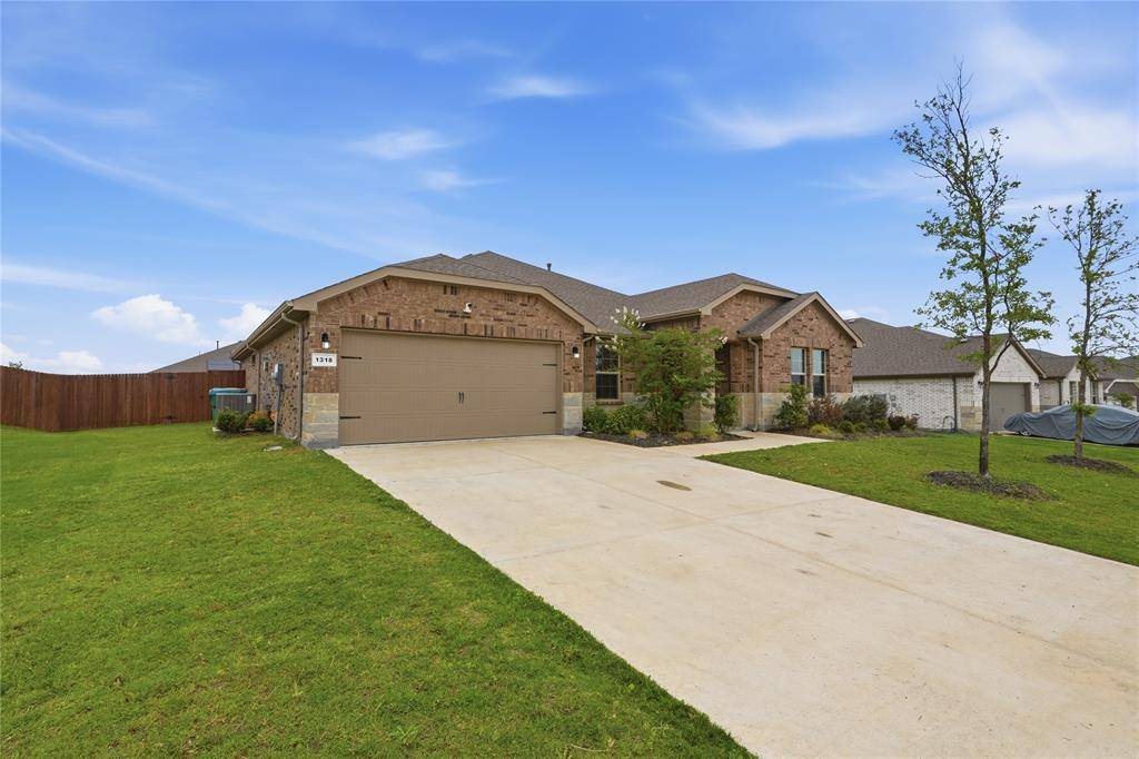 1318 Boulder Drive, Cedar Hill, TX 75104