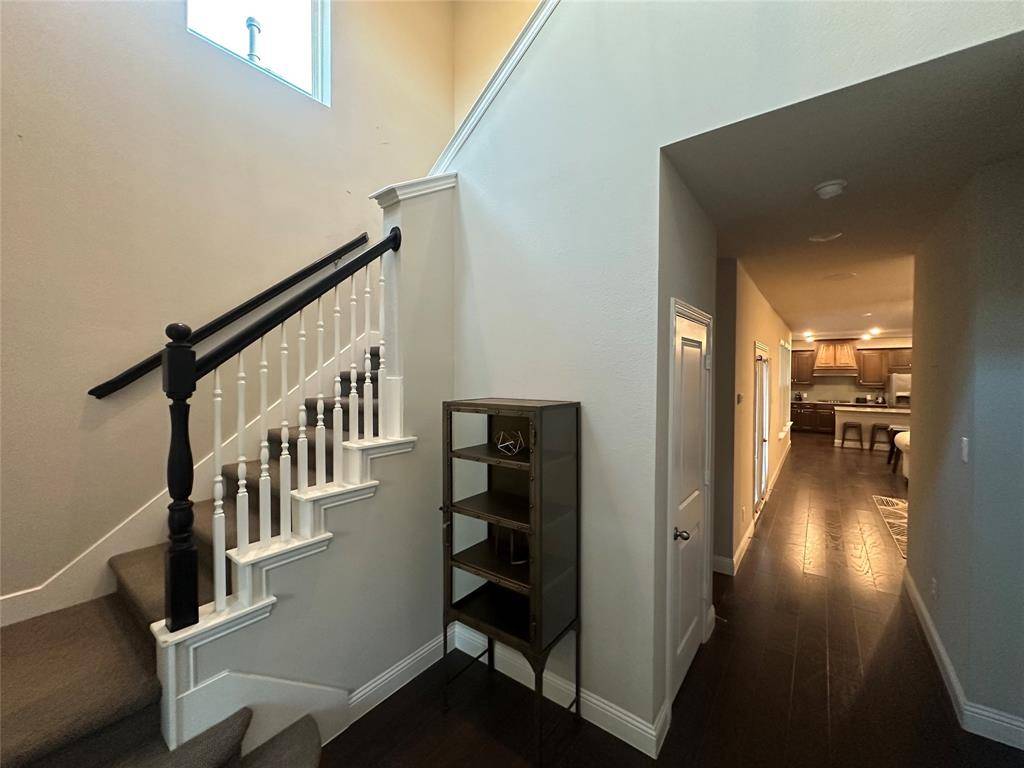 3710 Prague Mews, Dallas, TX 75236