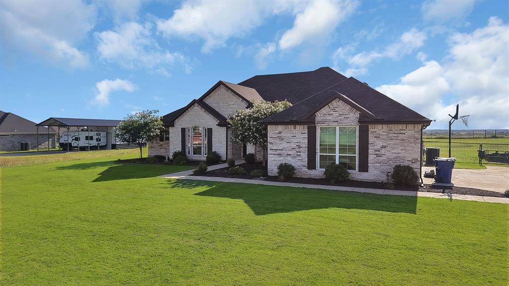 259 Durning Road, Van Alstyne, TX 75495