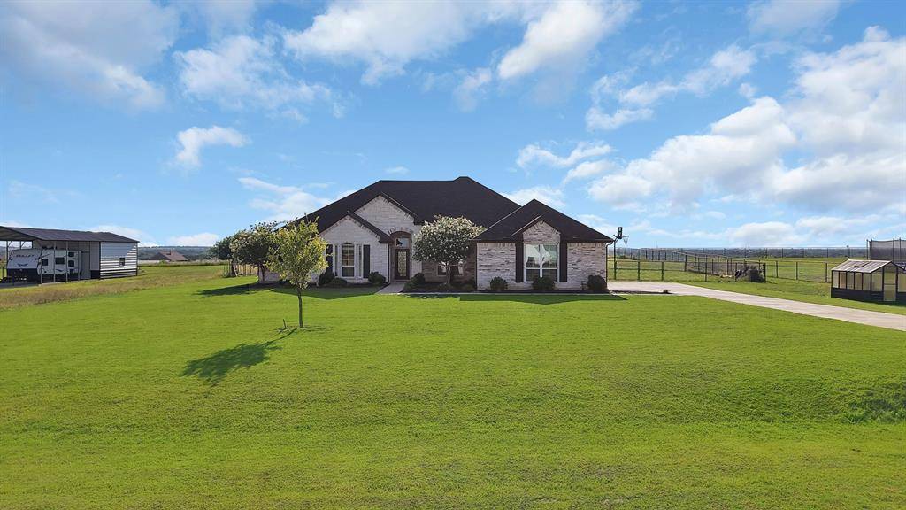 259 Durning Road, Van Alstyne, TX 75495