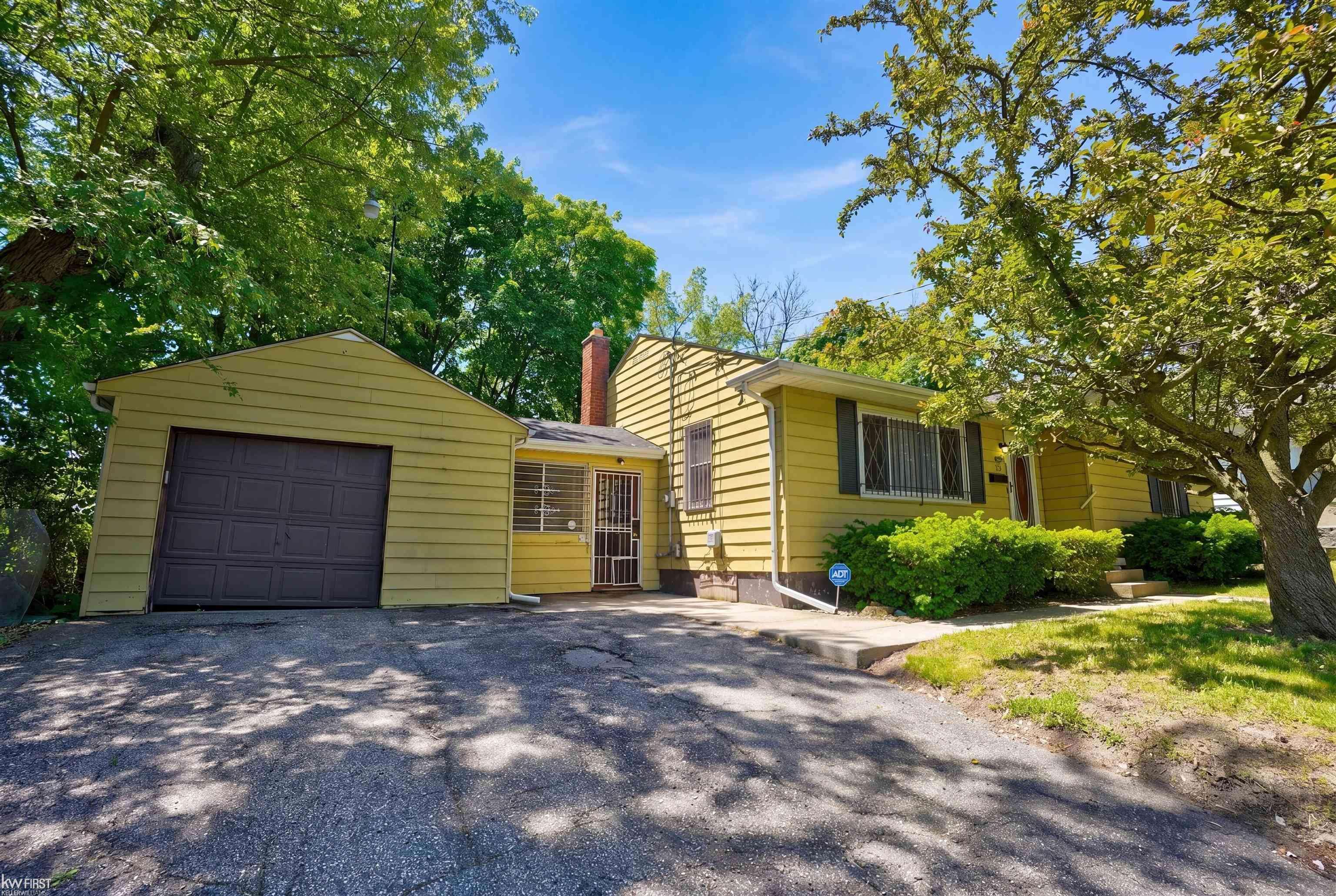 2413 Reid ST, Flint, MI 48503