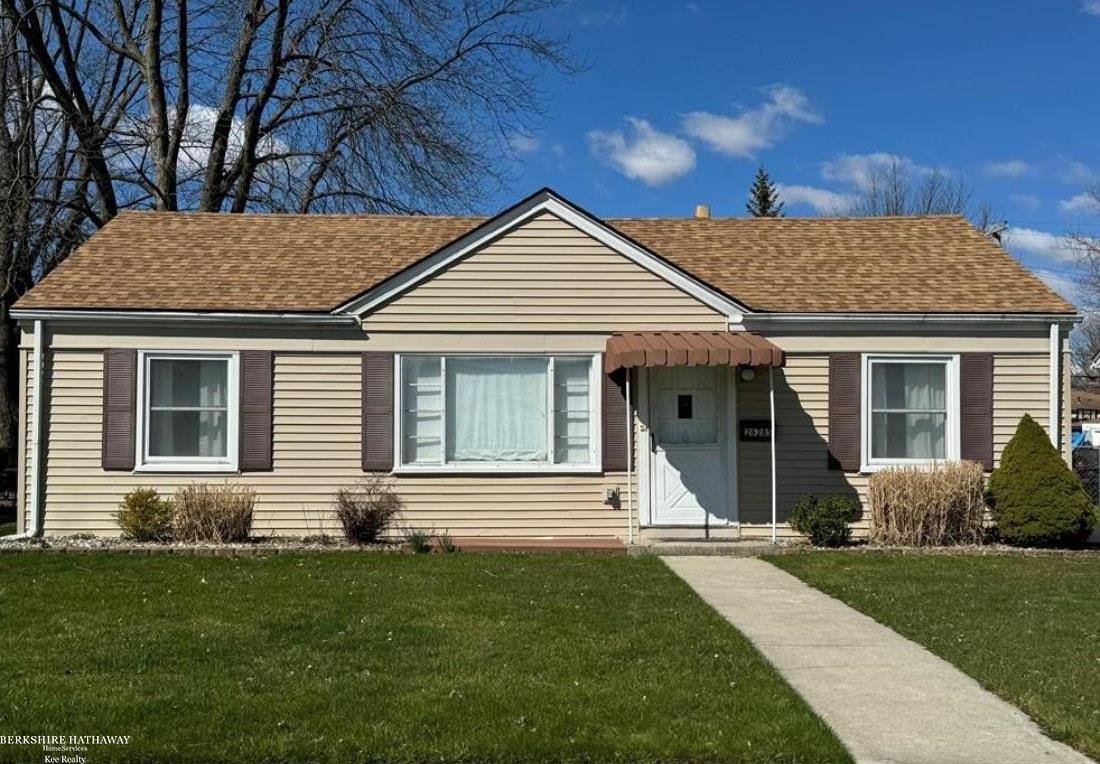 26285 Normandy ST, Roseville, MI 48066