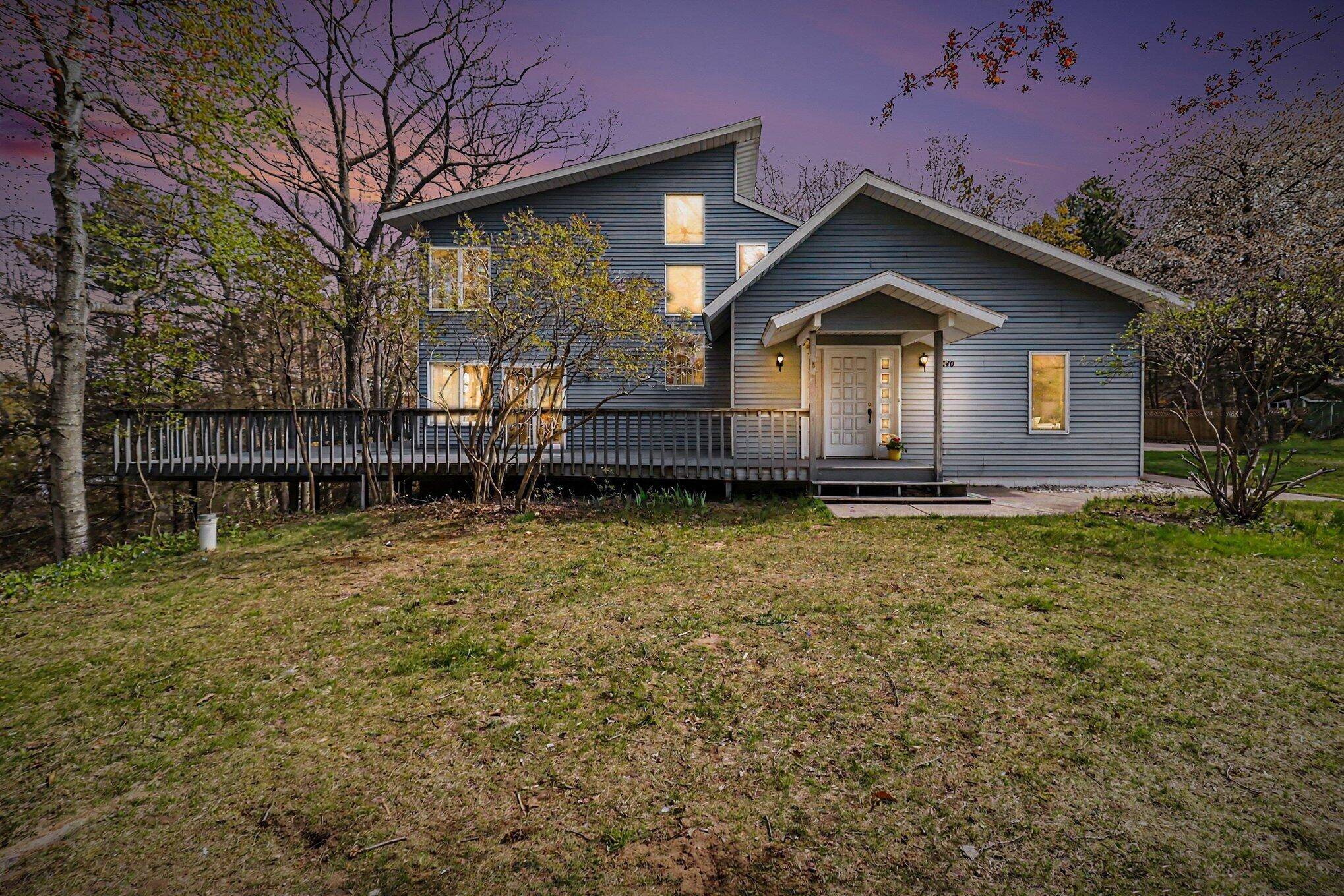 8240 W Stony Lake RD, Benona Twp, MI 49446
