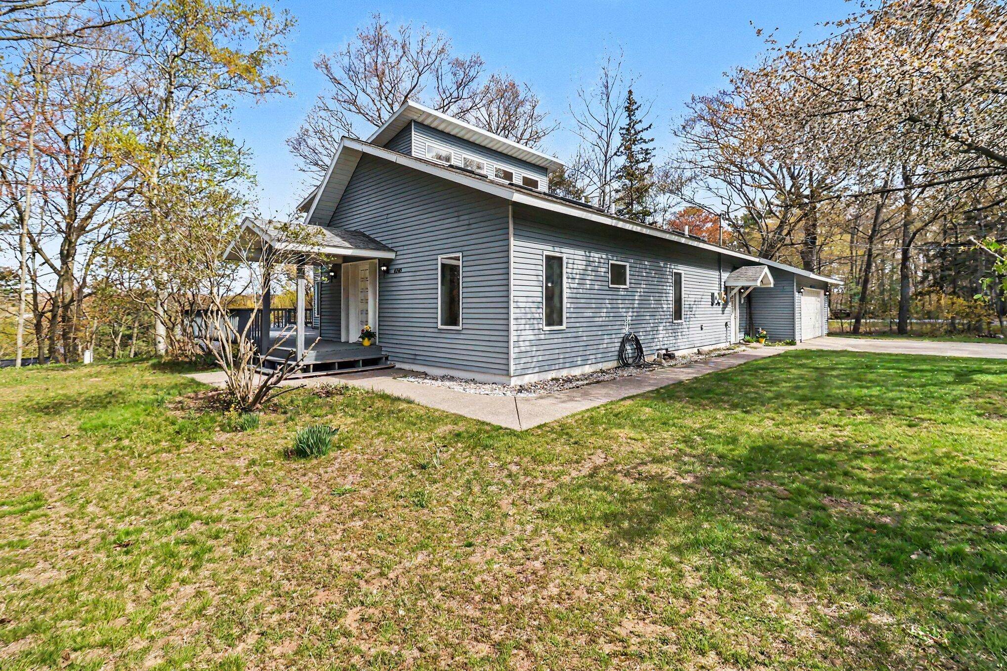 8240 W Stony Lake RD, Benona Twp, MI 49446