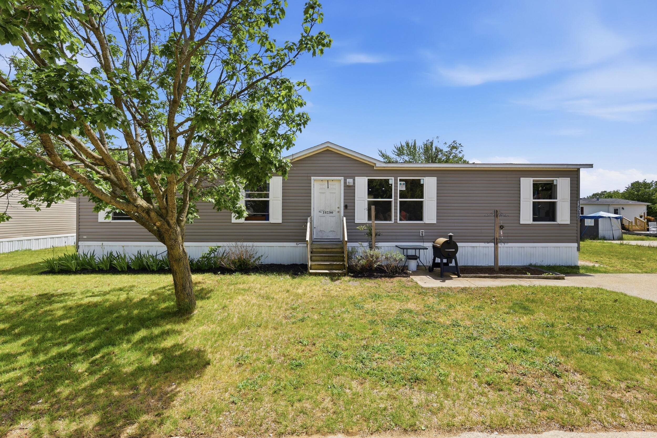 14290 Newport DR, Olive Twp, MI 49460