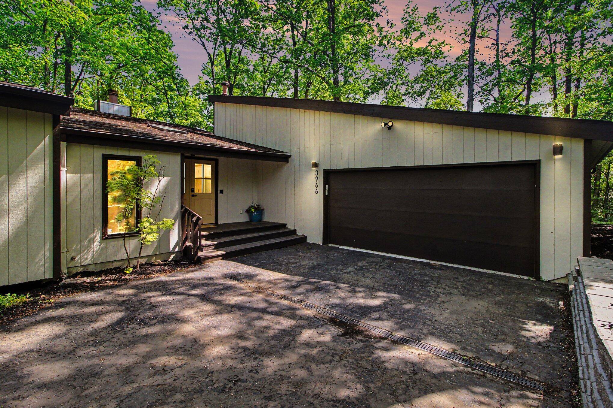 3966 Penberton DR, Ann Arbor, MI 48105