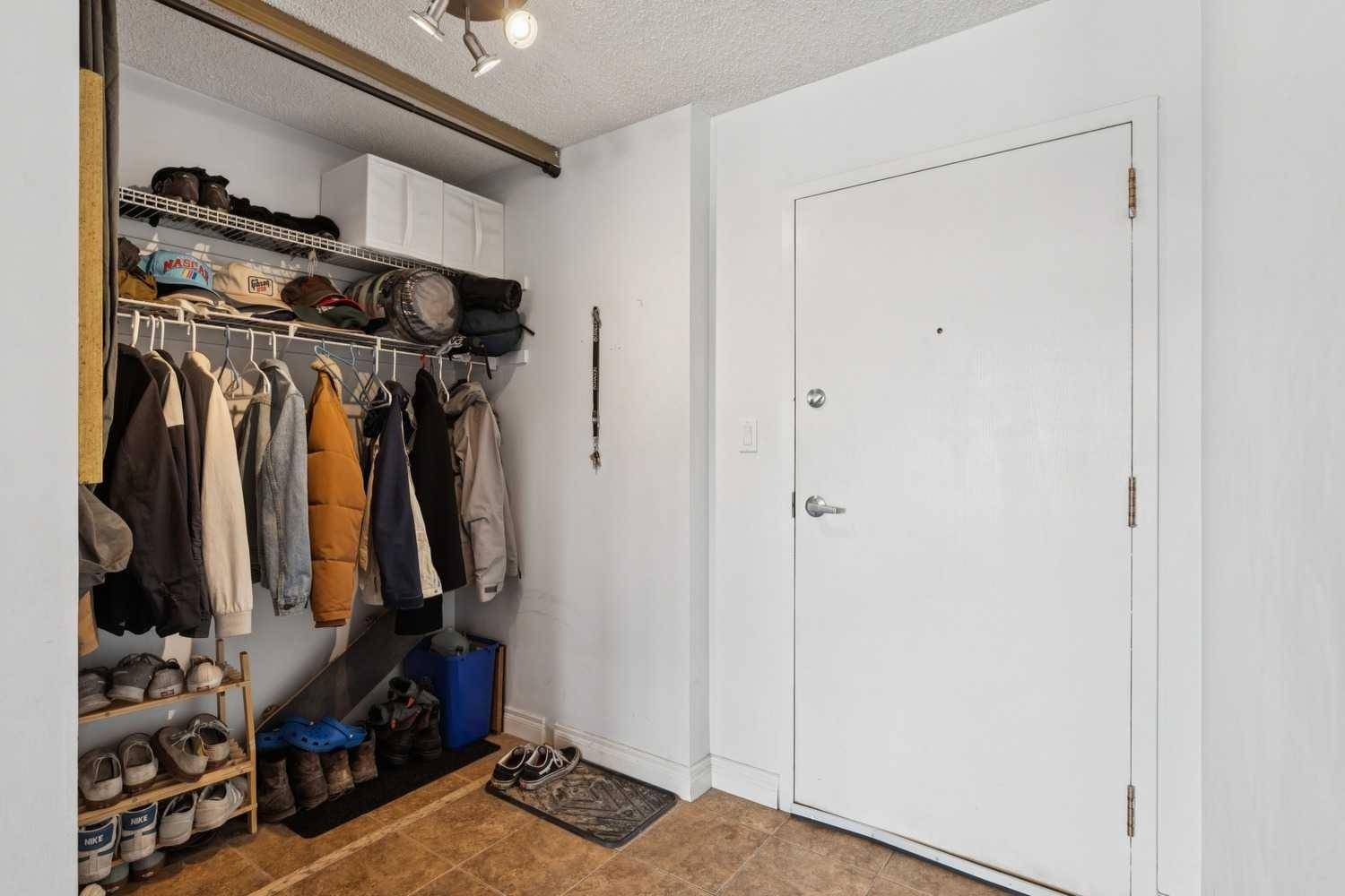 523 15 AVE SW #605, Calgary, AB T2R 0R3