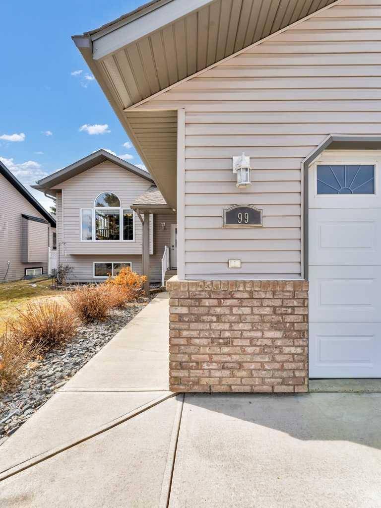 99 Greystone Close, Brooks, AB T1R1M1