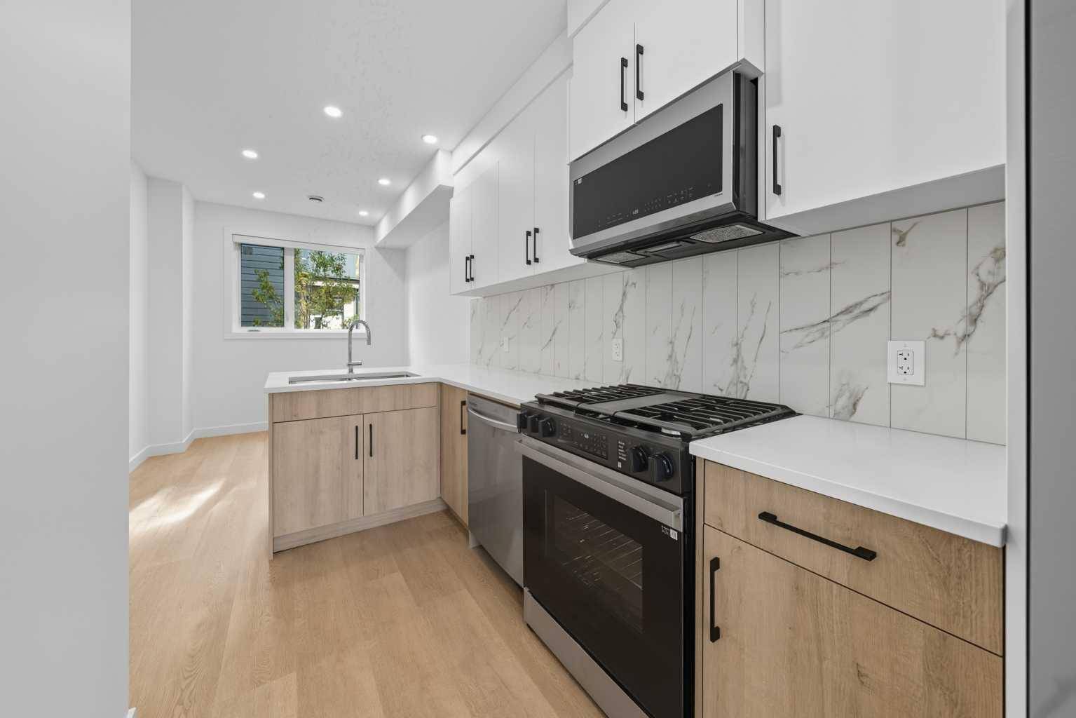 1224 20 AVE NW, Calgary, AB T2N 2K4