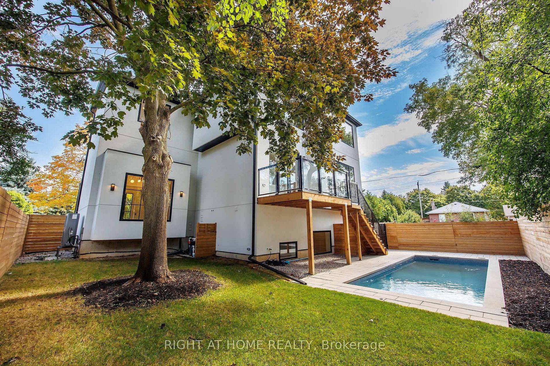 120 Hammell ST, Toronto C06, ON M3H 2P5
