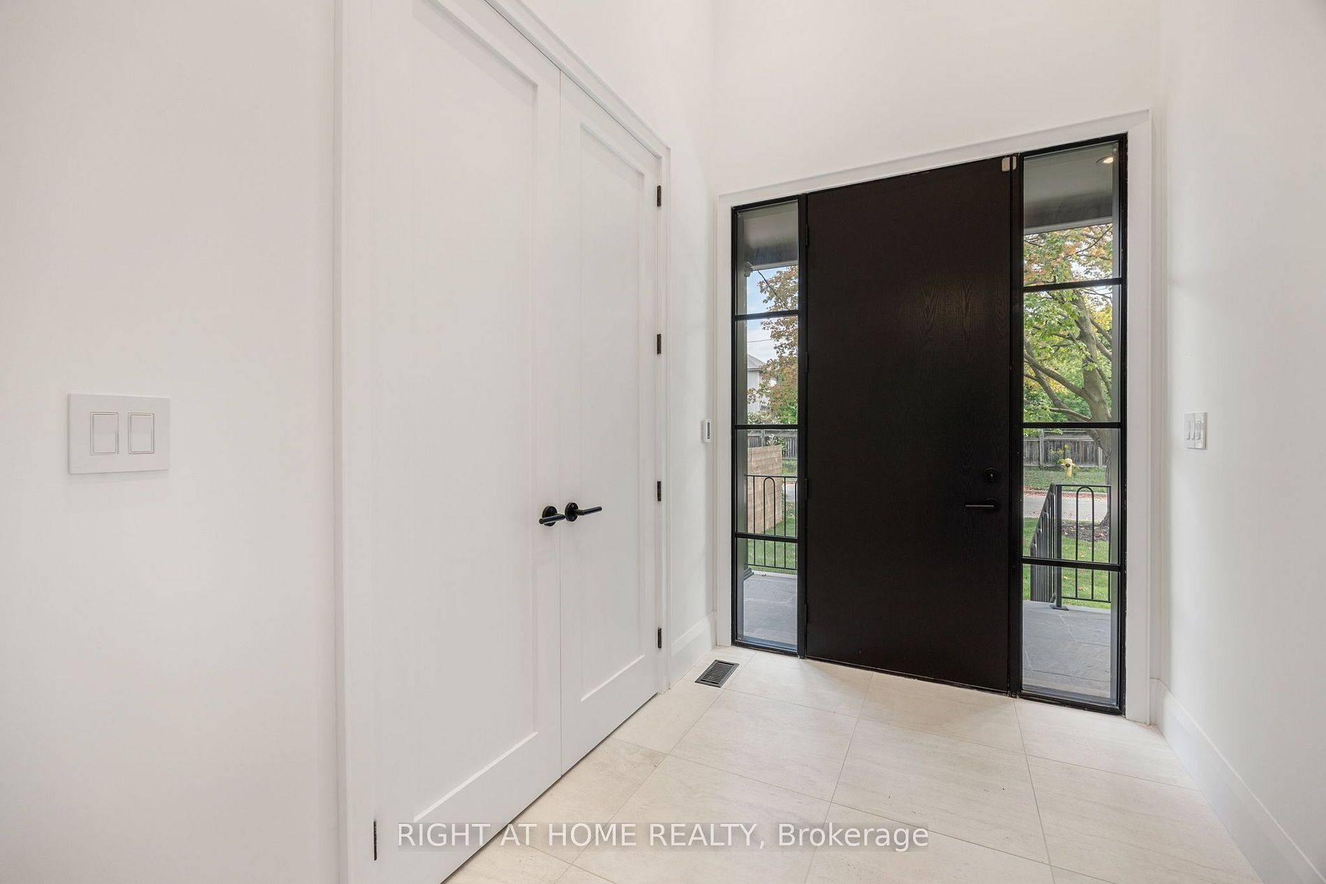 120 Hammell ST, Toronto C06, ON M3H 2P5