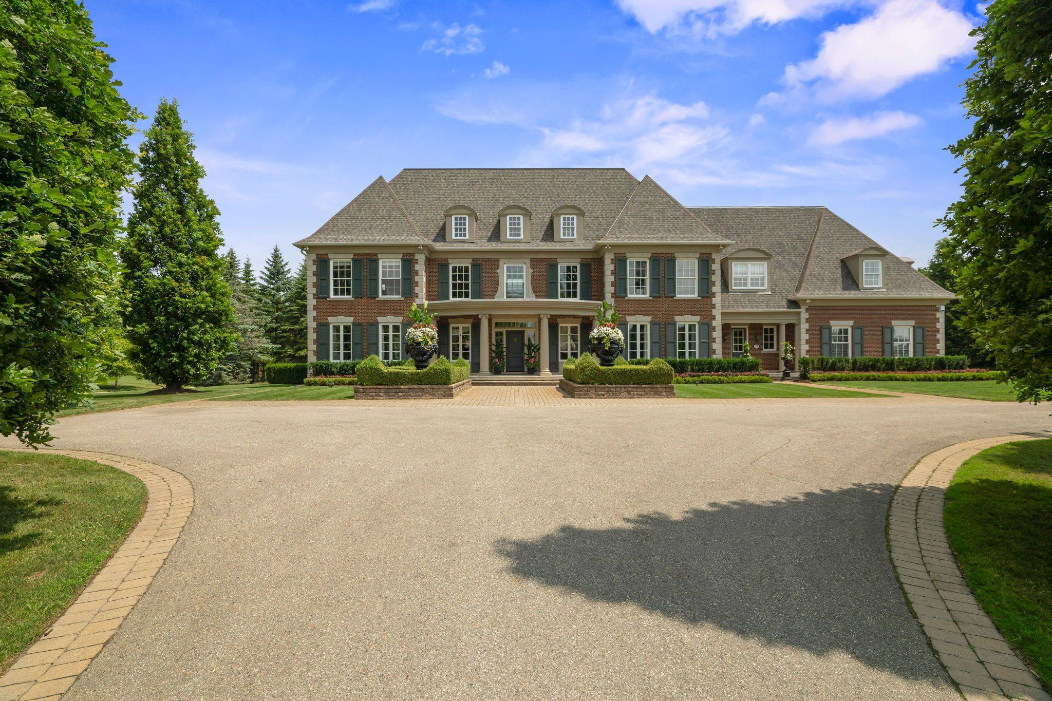 91 Fairfield DR, King, ON L7B 1L9