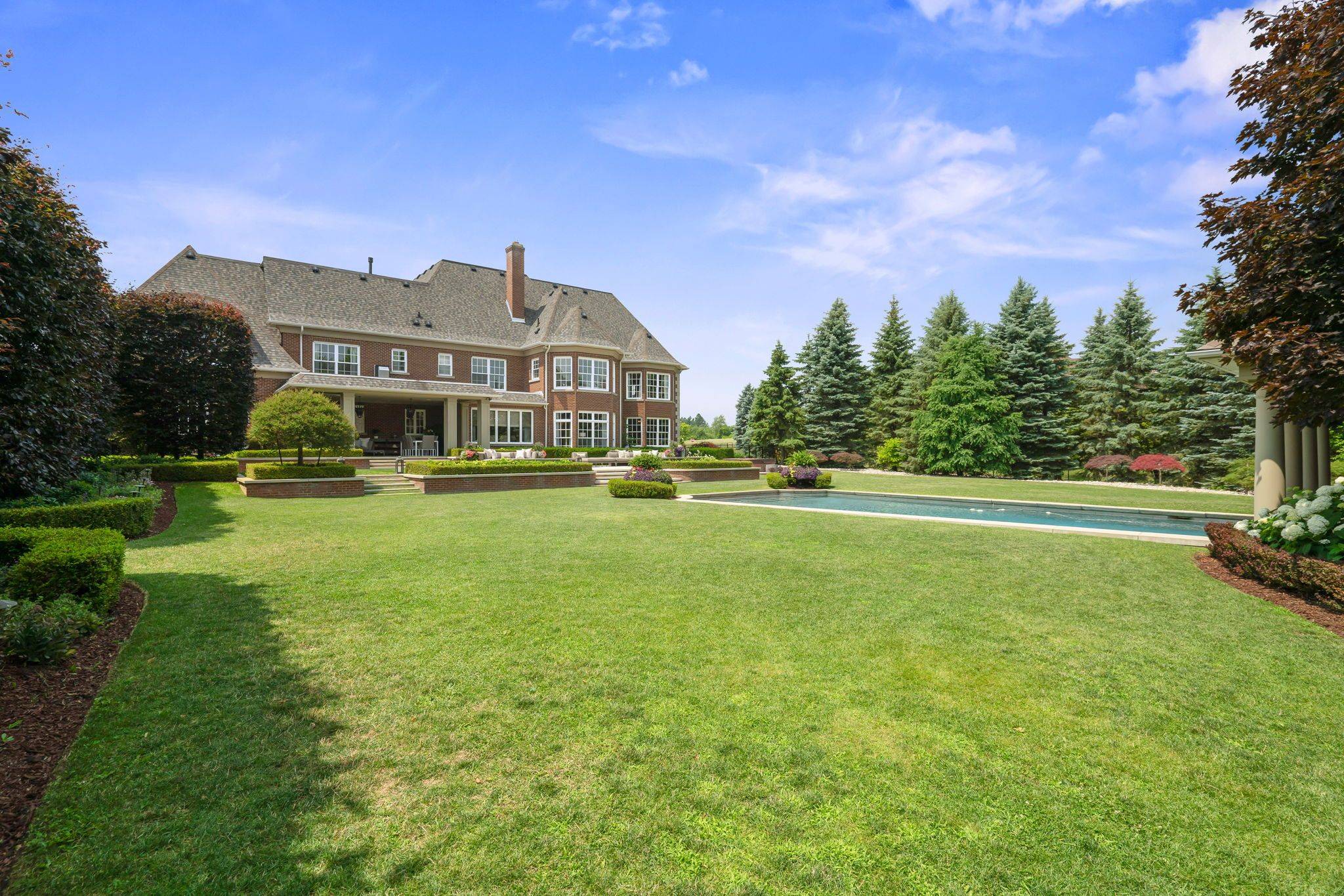 91 Fairfield DR, King, ON L7B 1L9