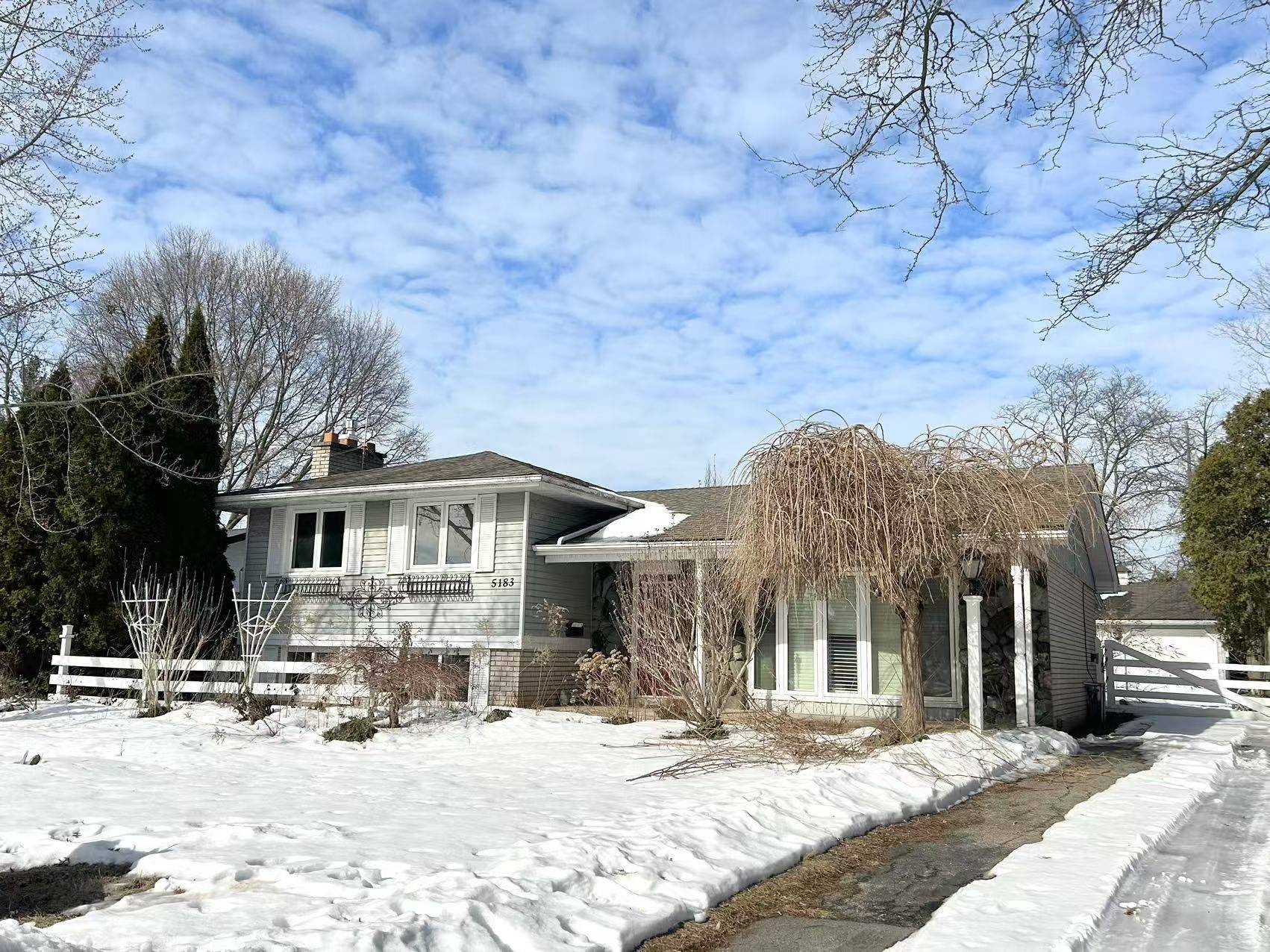 5183 Cherryhill CRES, Burlington, ON L7L 4C3