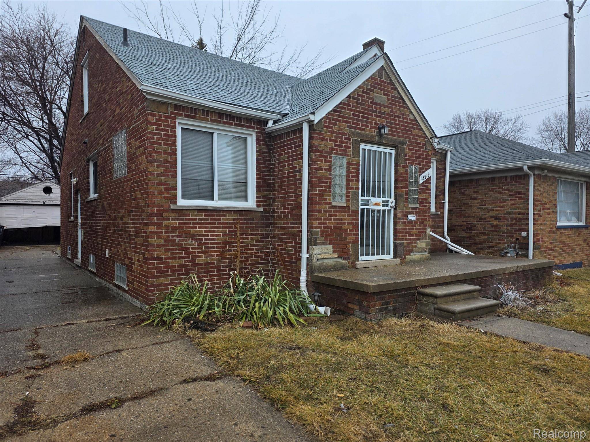 15039 Eastburn ST, Detroit, MI 48205