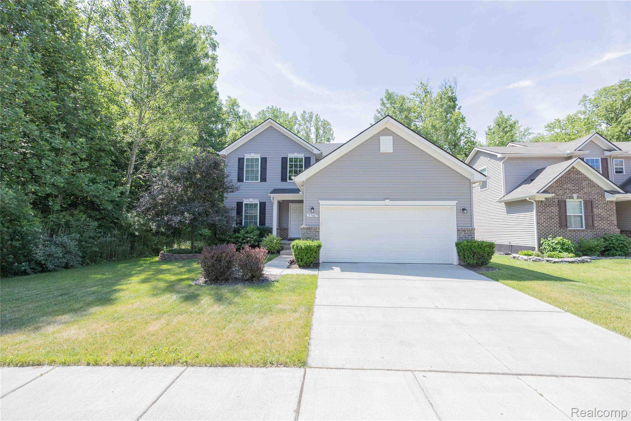 37467 S Dianne LN, Huron Charter Township, MI 48164