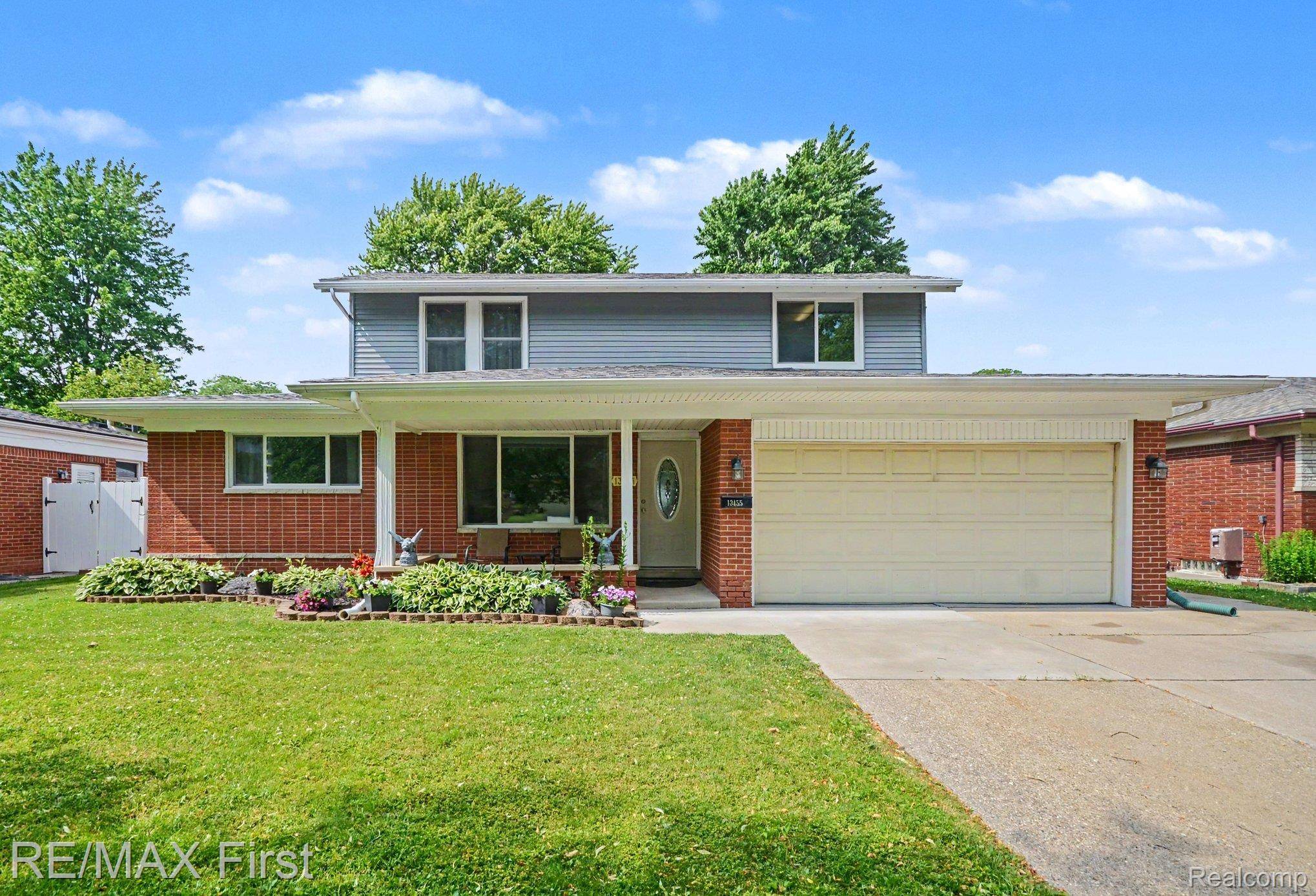 13455 Darryl DR, Warren, MI 48088