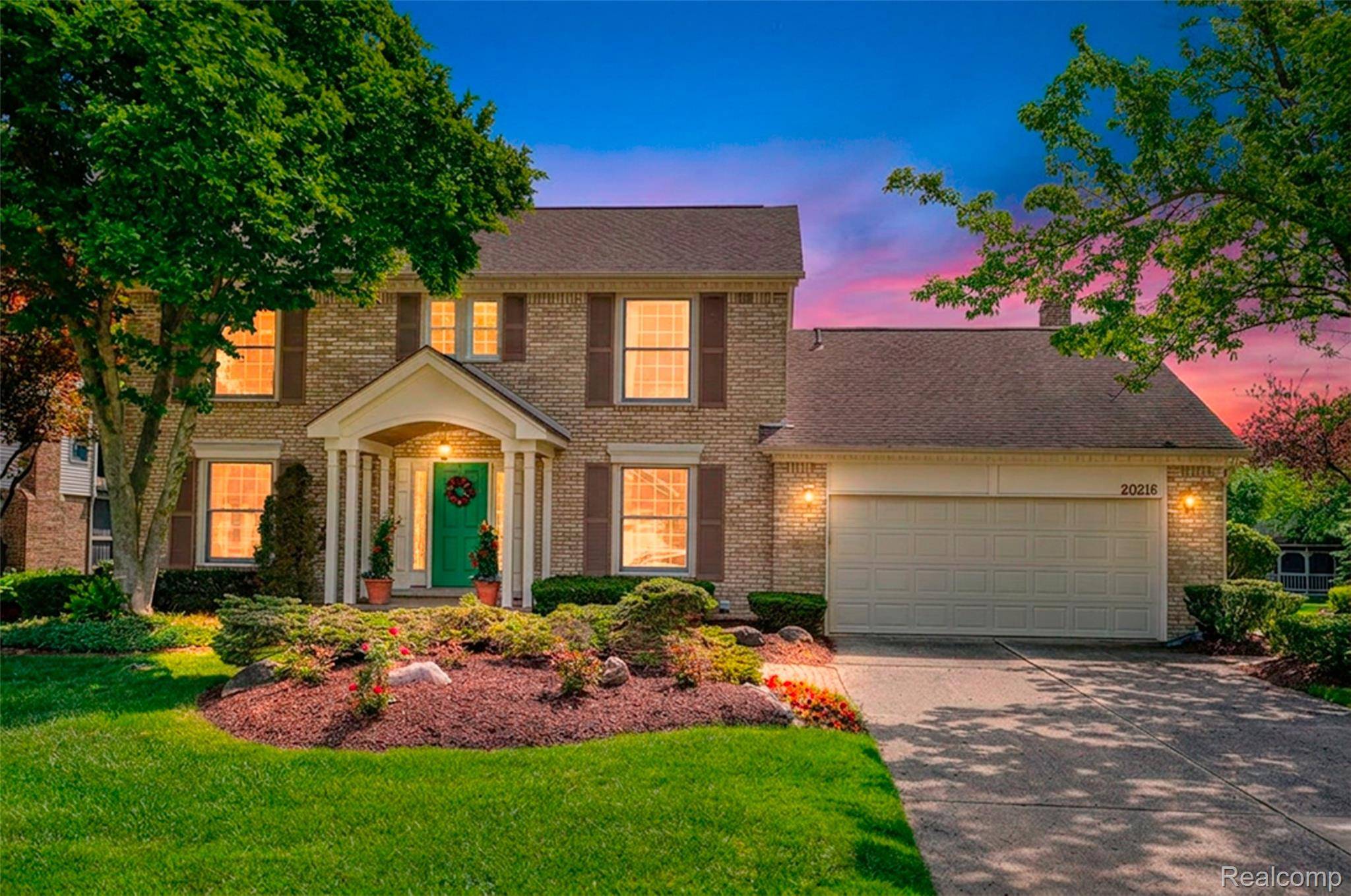 20216 Ellen DR, Livonia, MI 48152