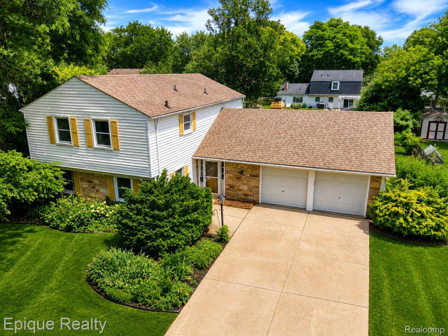 4856 Danbury DR, Troy, MI 48085