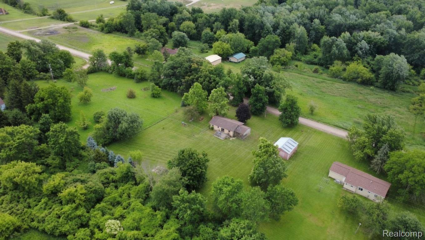 8040 Smith RD, Argentine Township, MI 48436