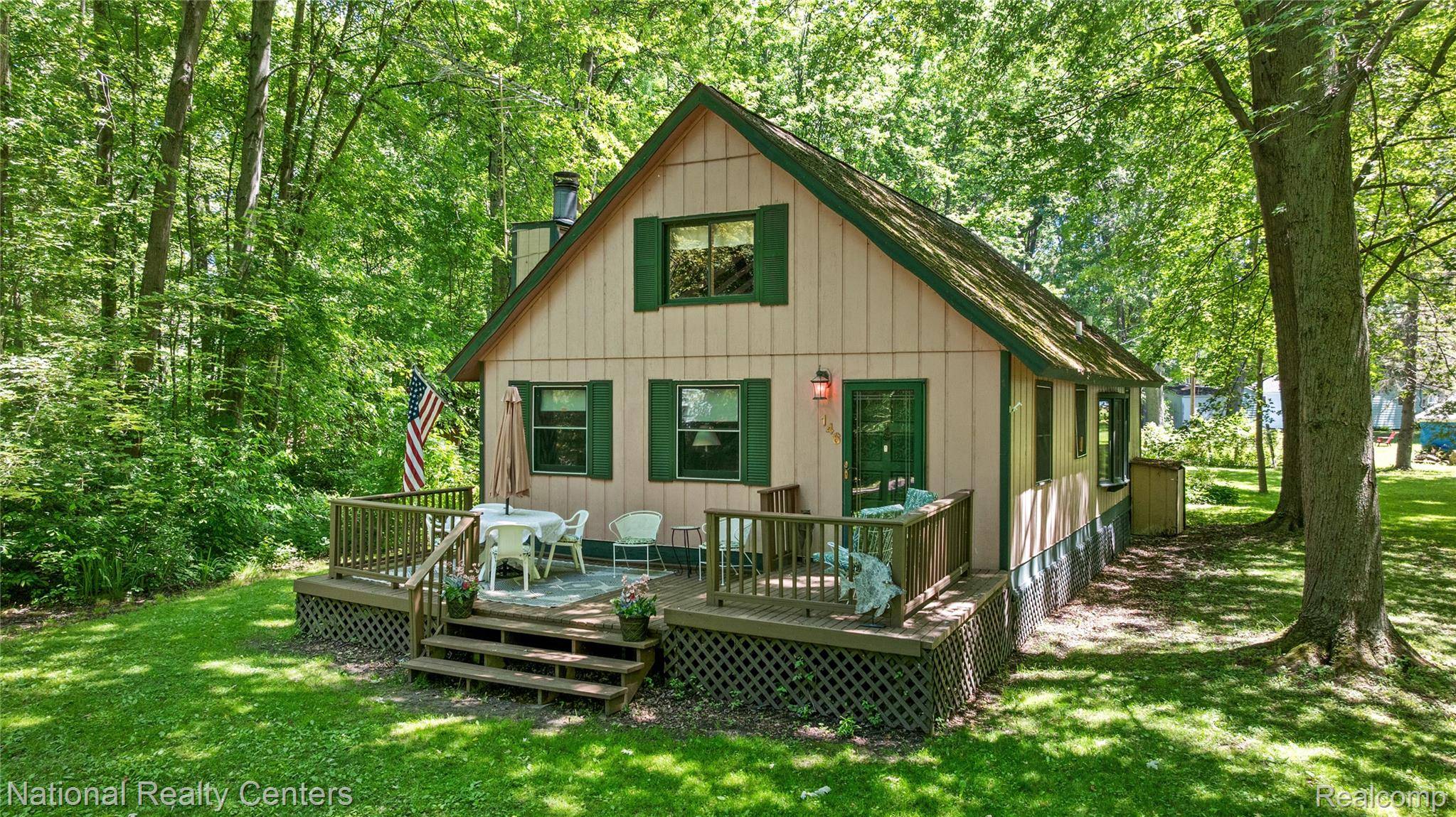 146 Algonac RD, Clay Township, MI 48001