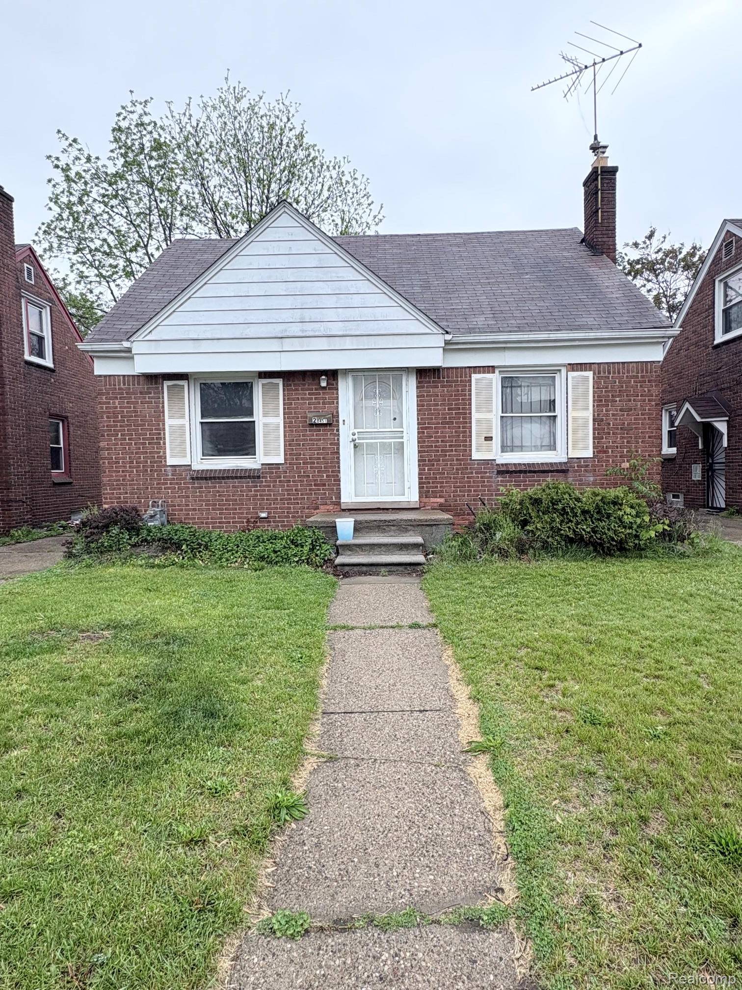 20451 Binder ST, Detroit, MI 48234